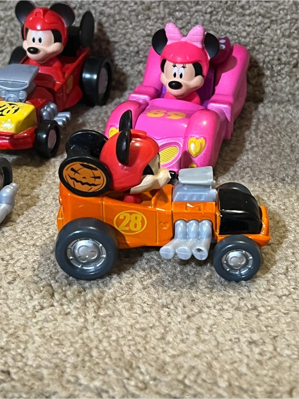 Disney Roadster Mickey & Goofy & Minnie Mouse Toy Halloween Cars Lot die cast